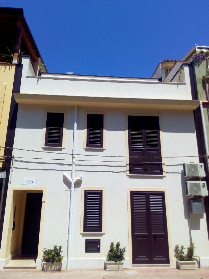 B&B Flavilla Santa Flavia Luaran gambar